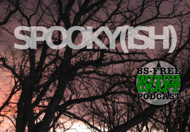 76. A Spooky-ish Episode (with Lozzie Stardust)